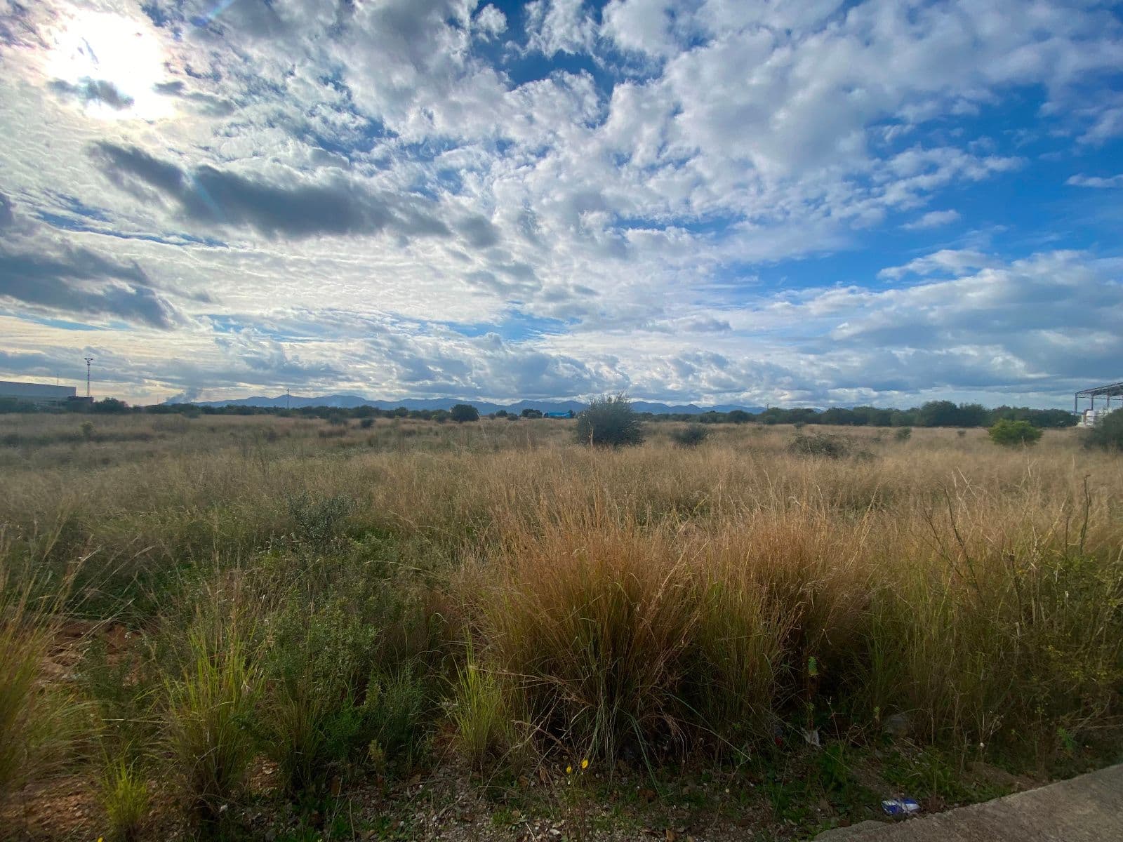 Parcela industrial de 16.080 m² junto al centro logístico Amazon en Onda - 2