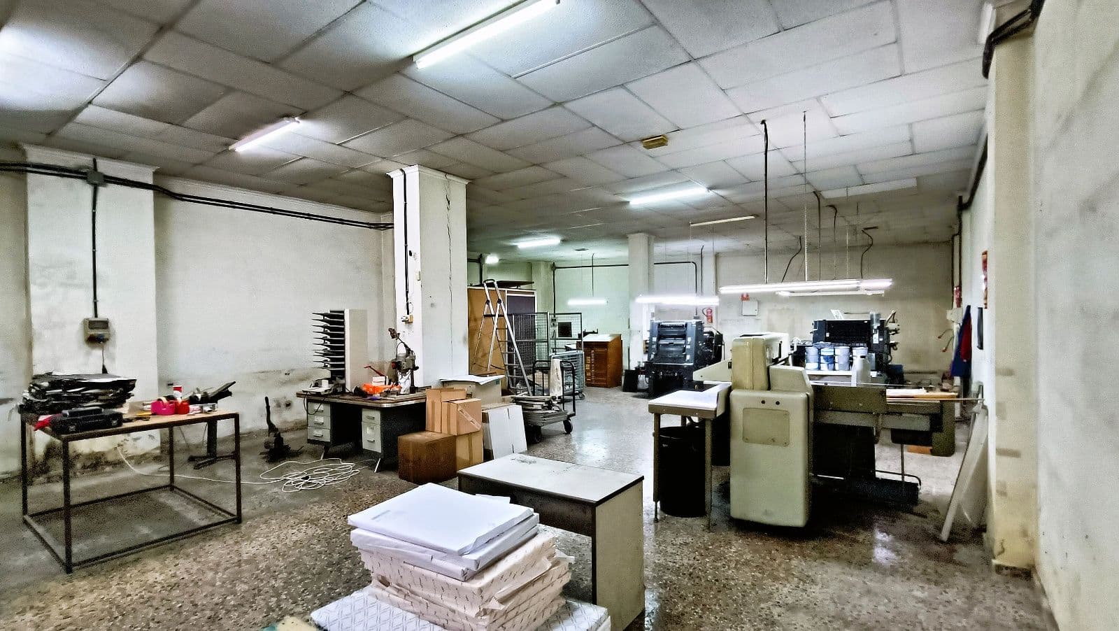 Local comercial diáfano de 213 m² en zona Capuchinos de Castellón