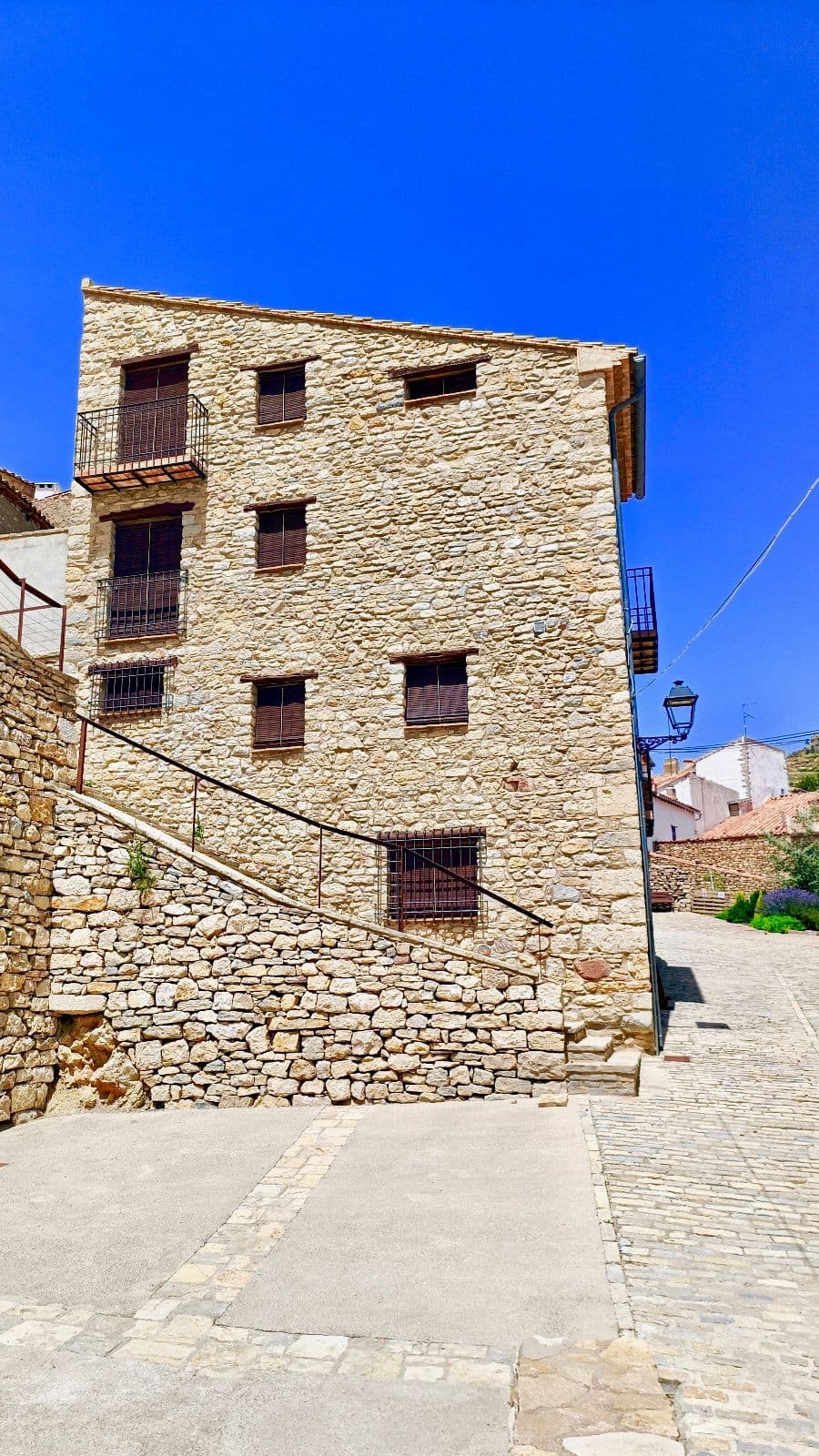 Casa rural de piedra en Ares del Maestrat con encanto histórico - 4