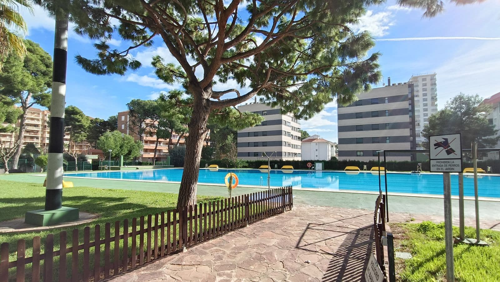 Piso vacacional en Benicàssim con piscina y parking - 2