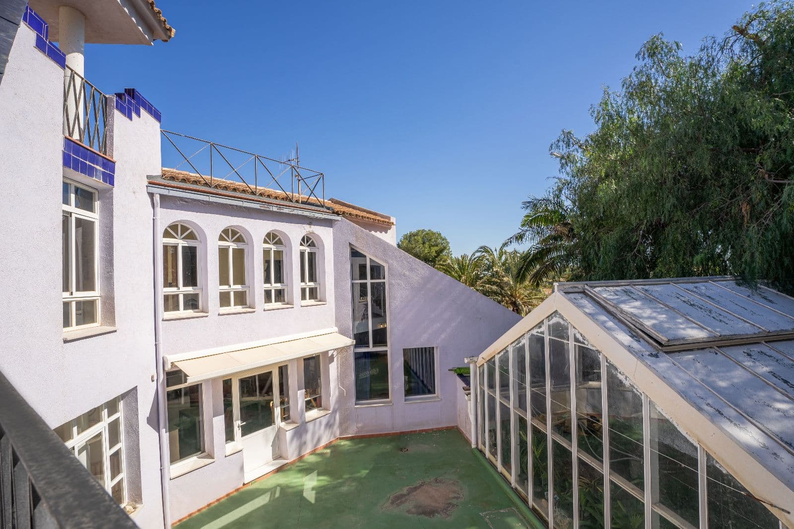 Chalet independiente con finca privada y jardín exótico en Castellón - 4