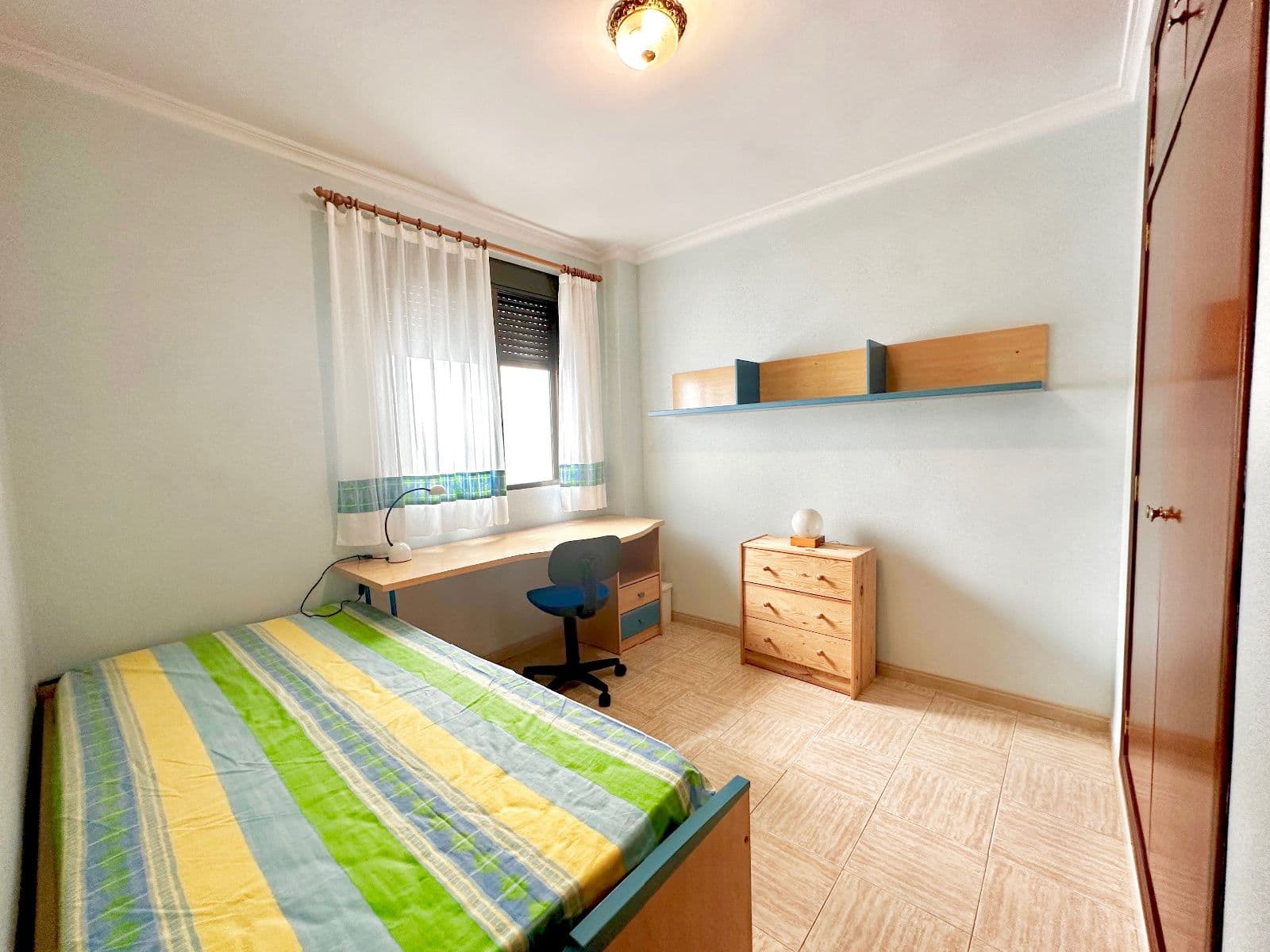 Casa amplia con garaje y terrazas en El Pilar de Vila-real - 4