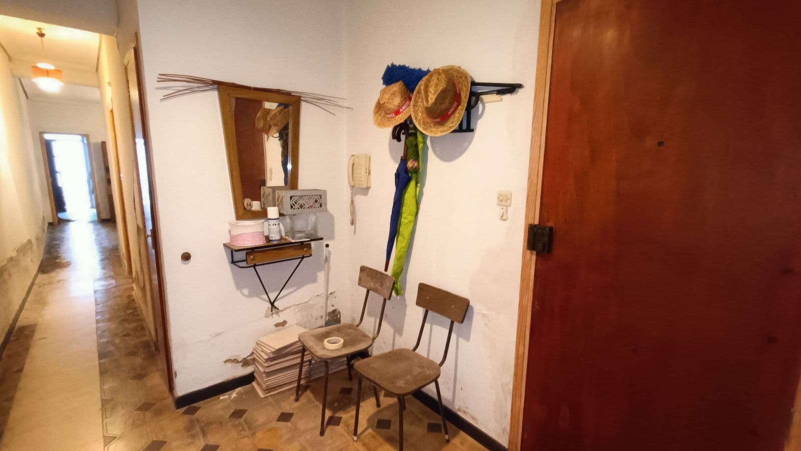 Local y vivienda a reformar con patio de 70 m² y garaje - 2