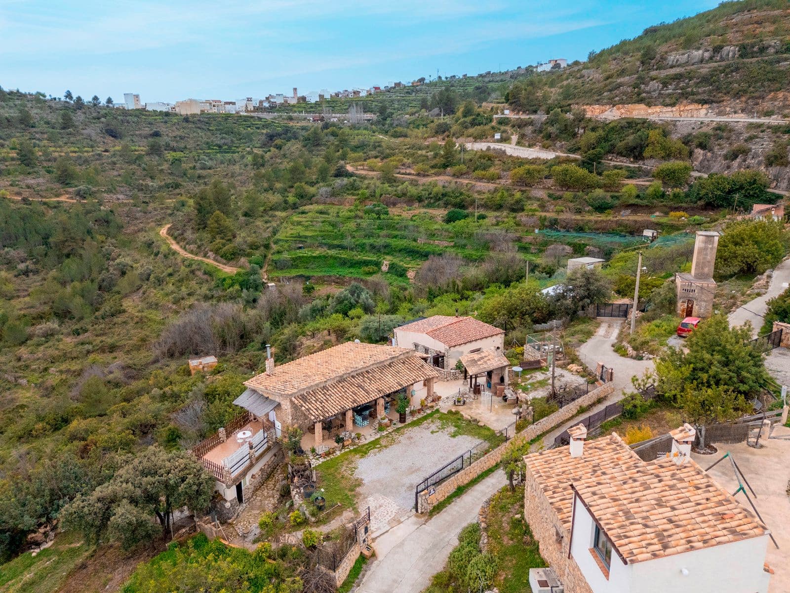 Complejo rural con piscina, terrazas y estudios independientes - 3