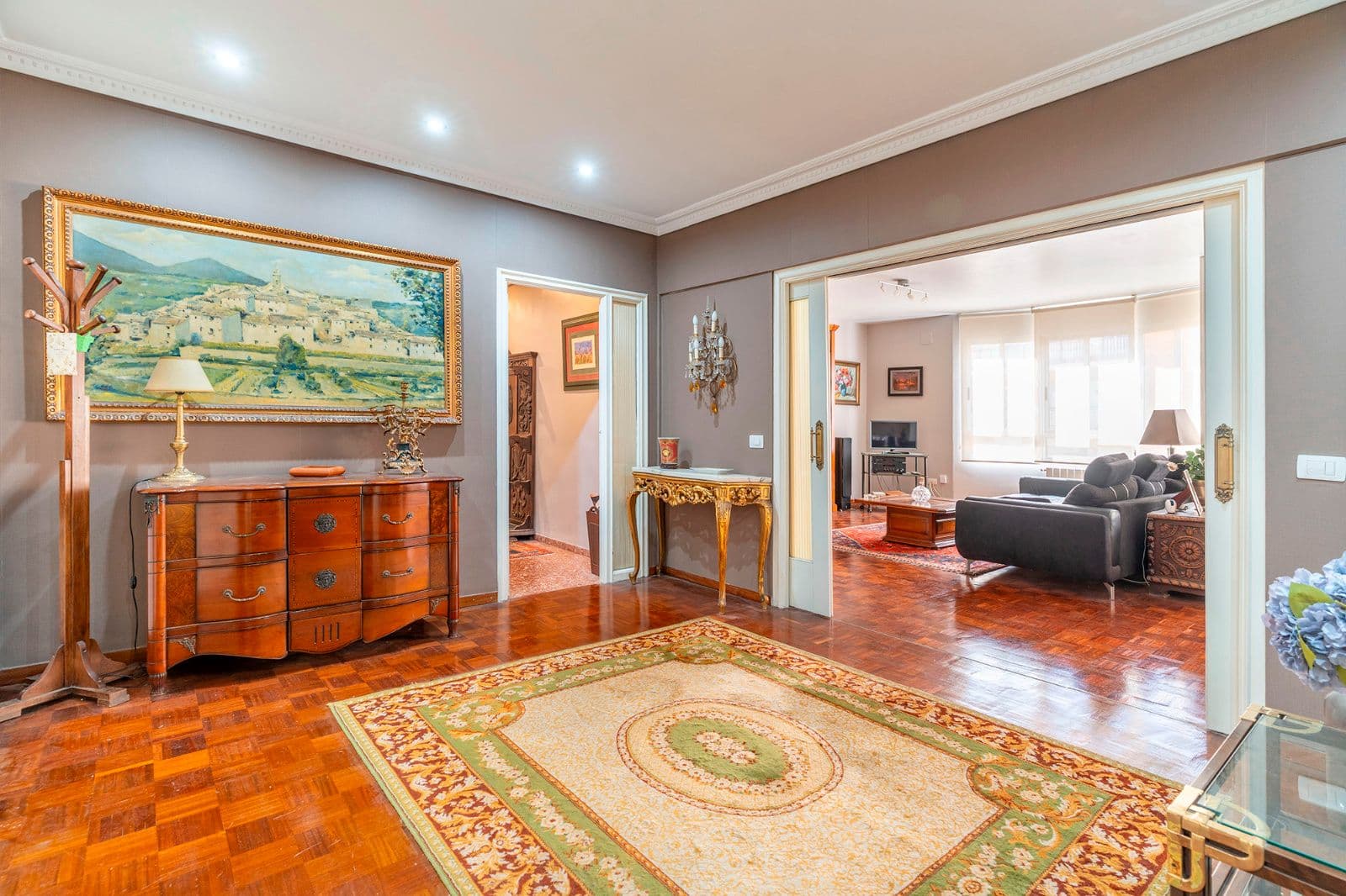 Piso en alquiler reformado en Burriana con 5 habitaciones y garaje