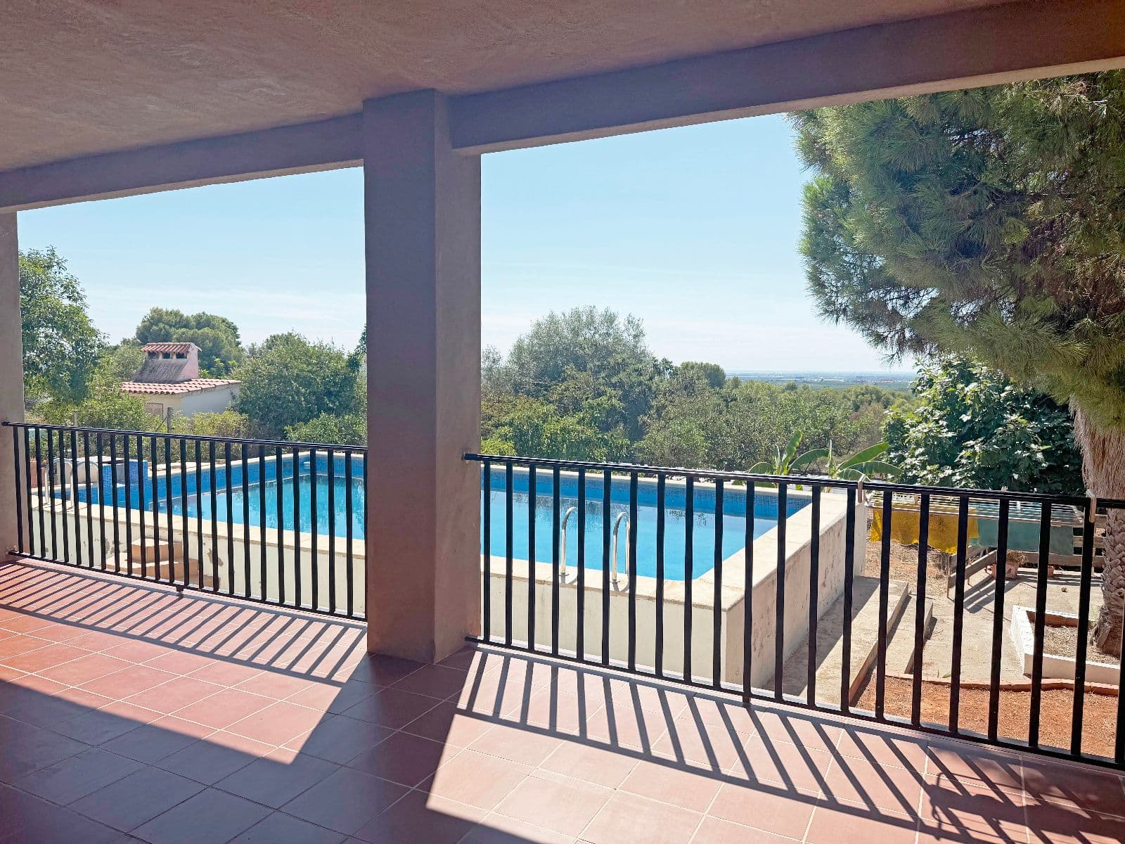 Chalet con piscina y parcela de 1.300 m² en urbanización de Onda - 5