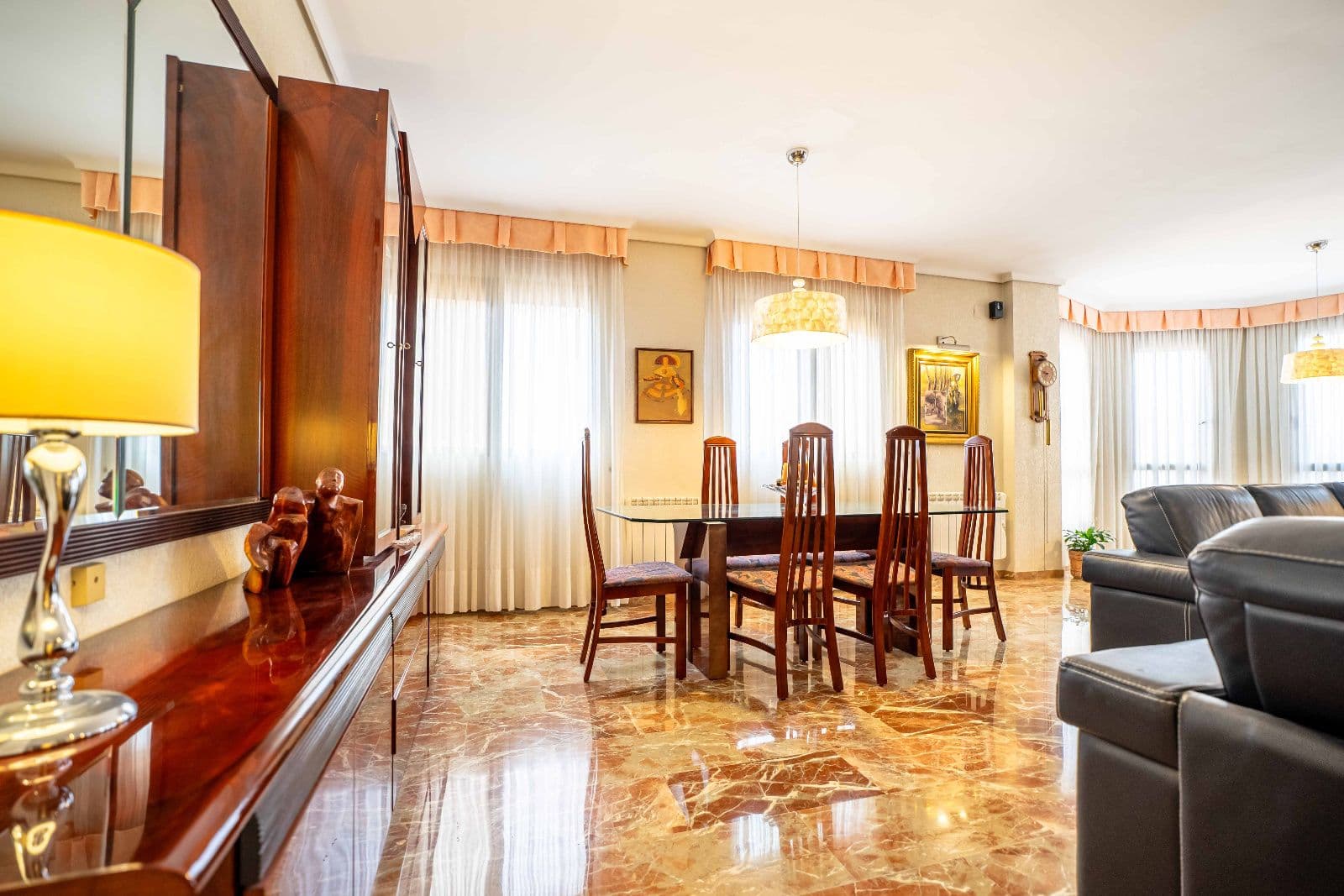 Amplio piso en Vila-real con 6 habitaciones, garaje y ascensor - 3