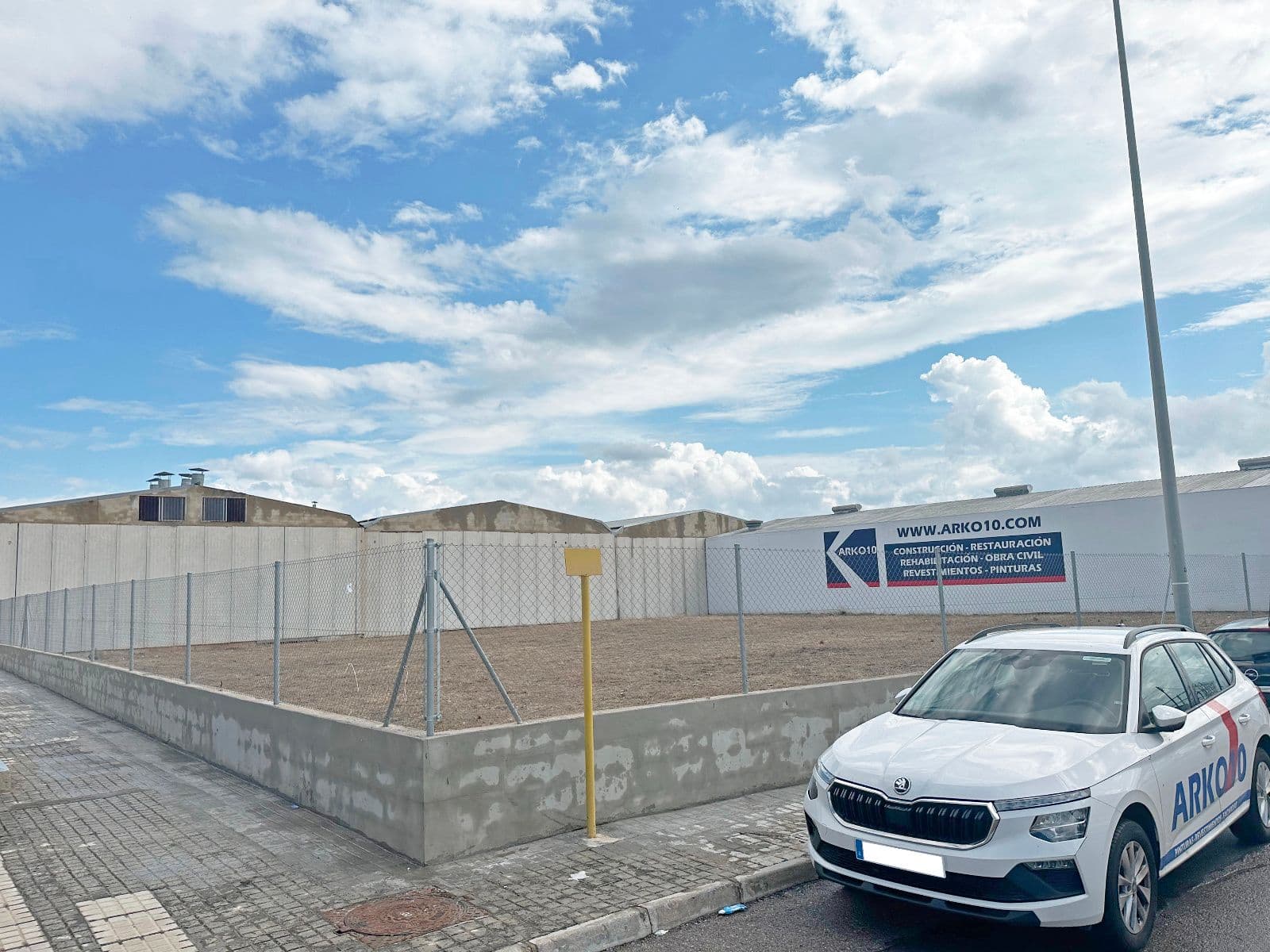 Parcela esquinera 1683 m² en Polígono Imepiel Vall d'Uixó - 3