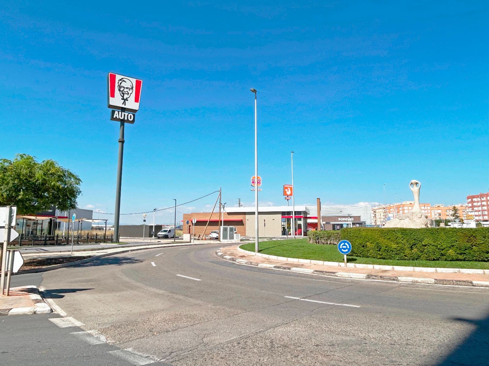 Local comercial en venta 3500 m² con parking en Vila-real - 3