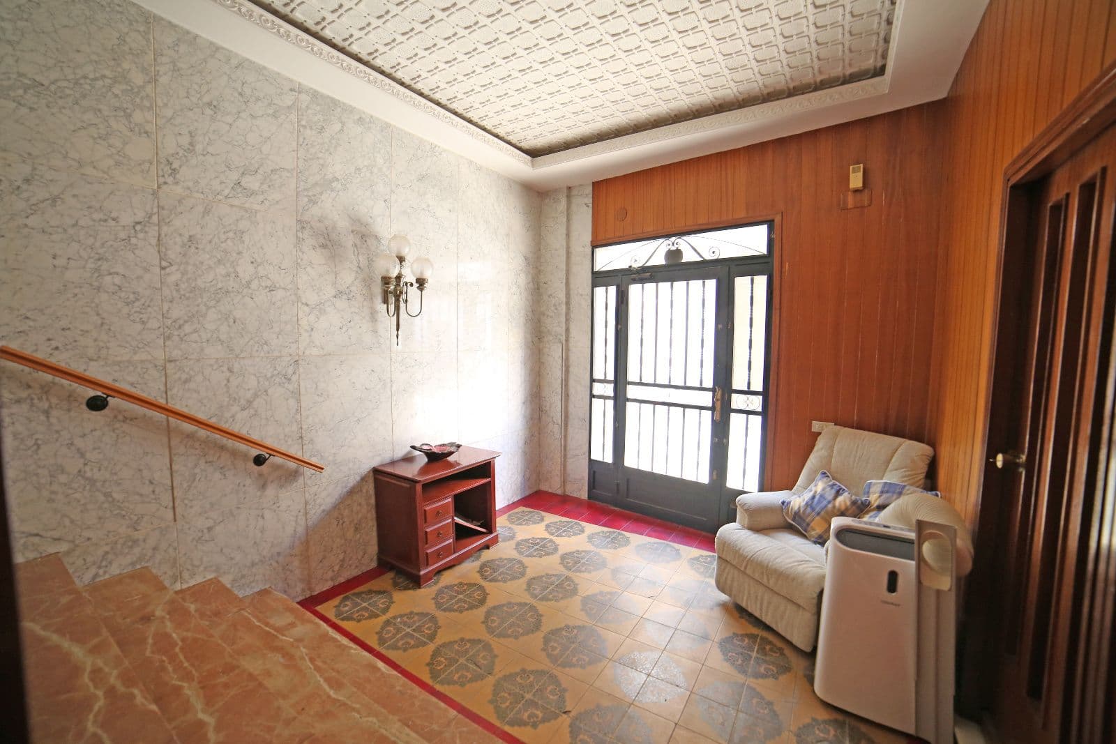 Casa esquinera en Vila-real con 5 habitaciones y garaje para 3 coches - 3