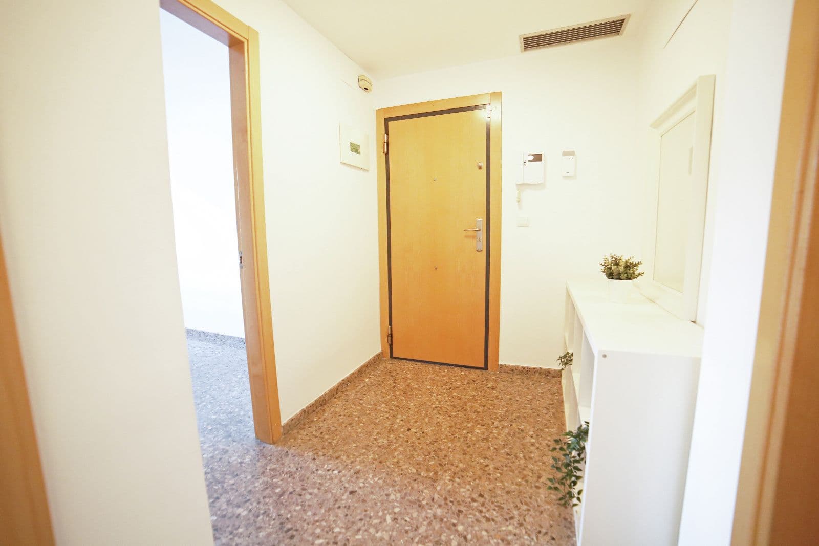 Piso luminoso en Burriana con ascensor y 2 habitaciones - 4