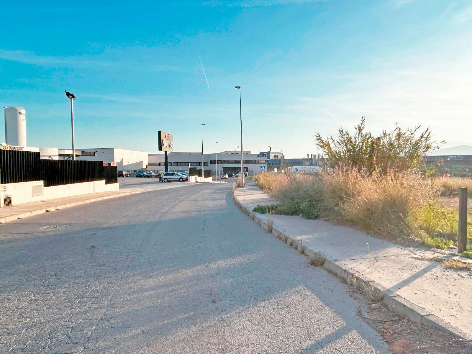 Terreno de 4.579 m² bien comunicado en Vila-real - 3