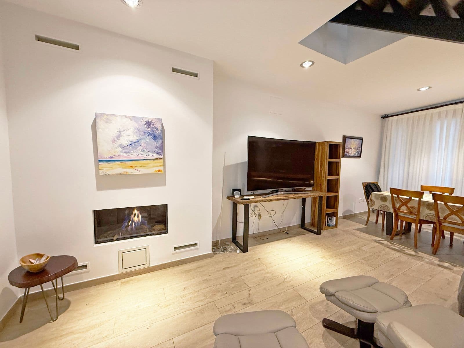 Casa de tres plantas reformada con patio en Castellón - 2