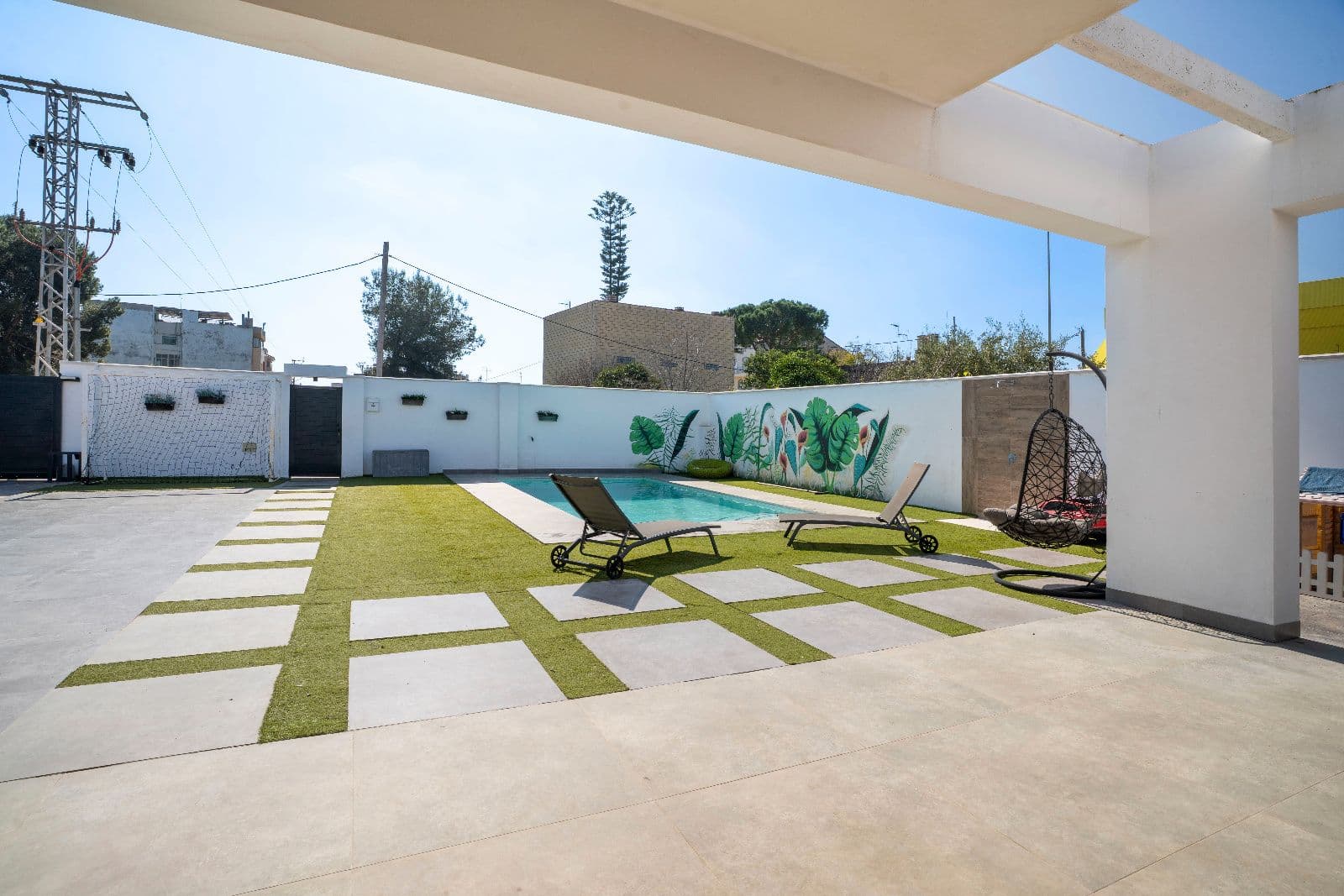 Chalet amplio, moderno y con piscina en Madrigal - 5