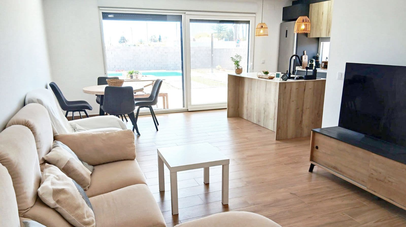 Chalet moderno e independiente con piscina en Madrigal - 2