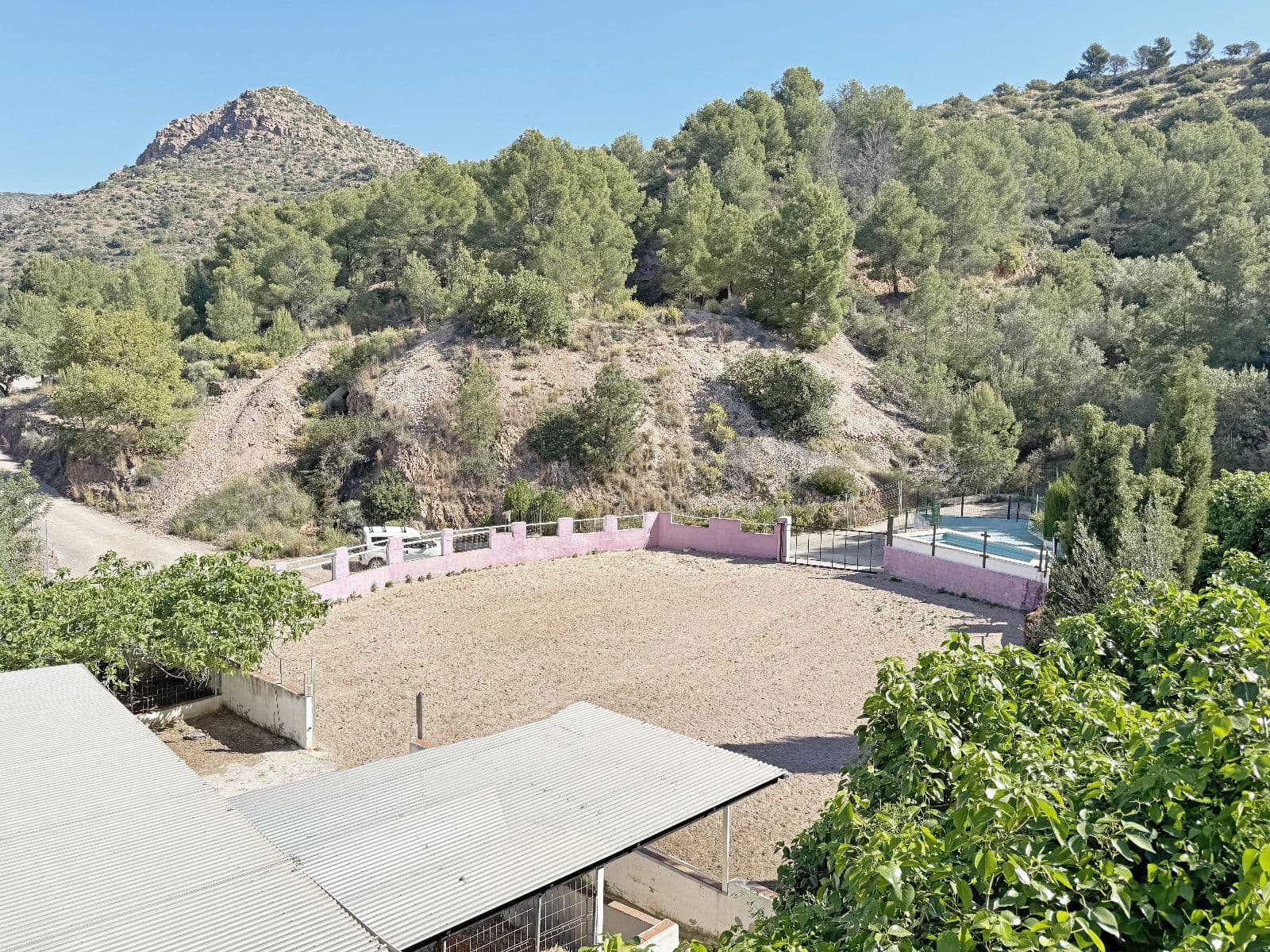 Finca rústica con cuadra y vivienda en Vall d’Uixó
