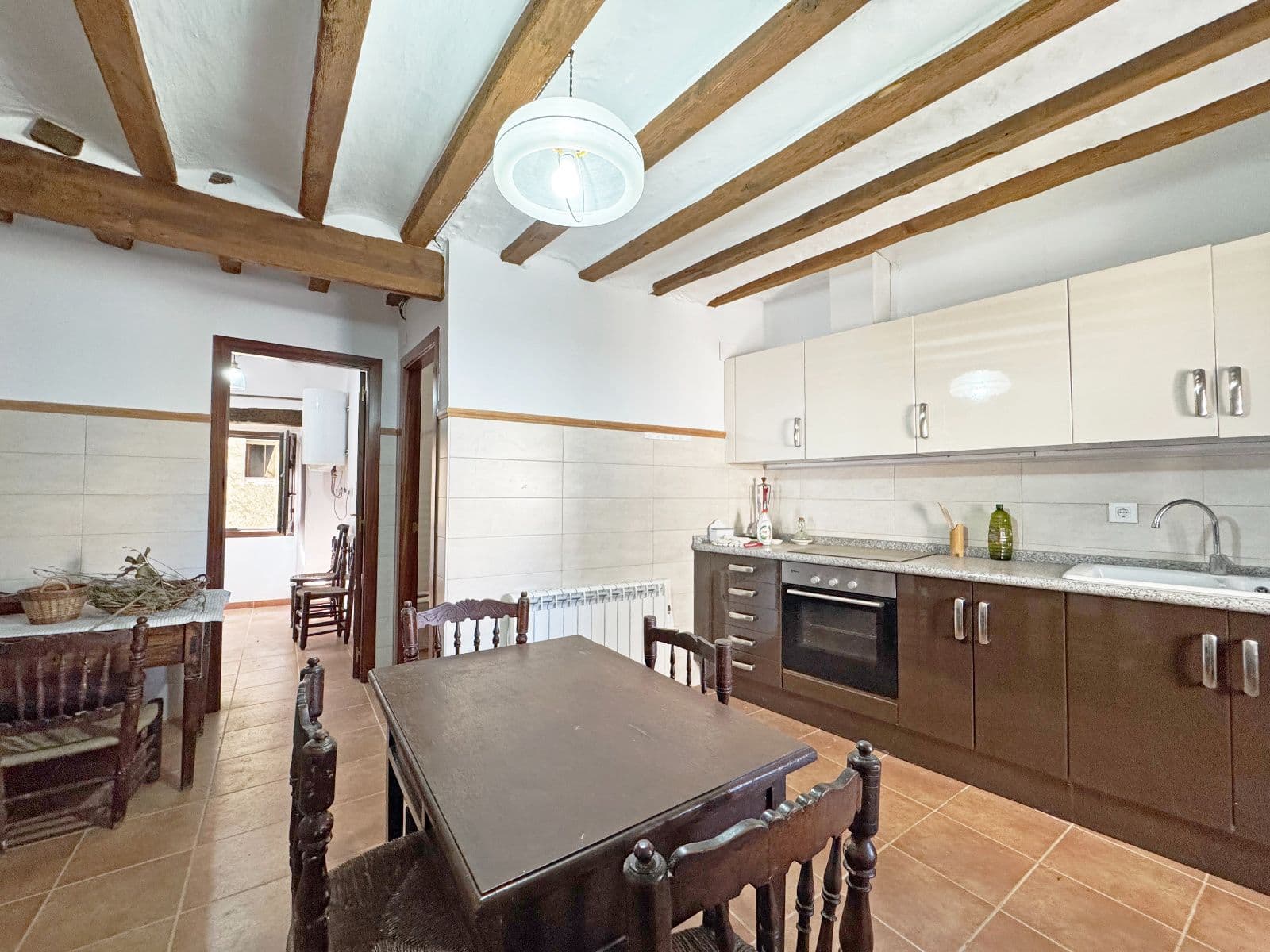 Casa reformada con local en planta baja en Vistabella del Maestrat - 4